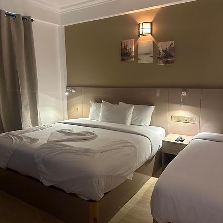 The G Ten Holiday Inn Hulhumale Bagian luar foto