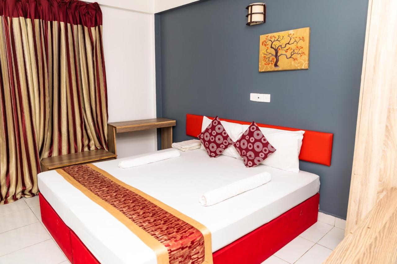 The G Ten Holiday Inn Hulhumale Bagian luar foto