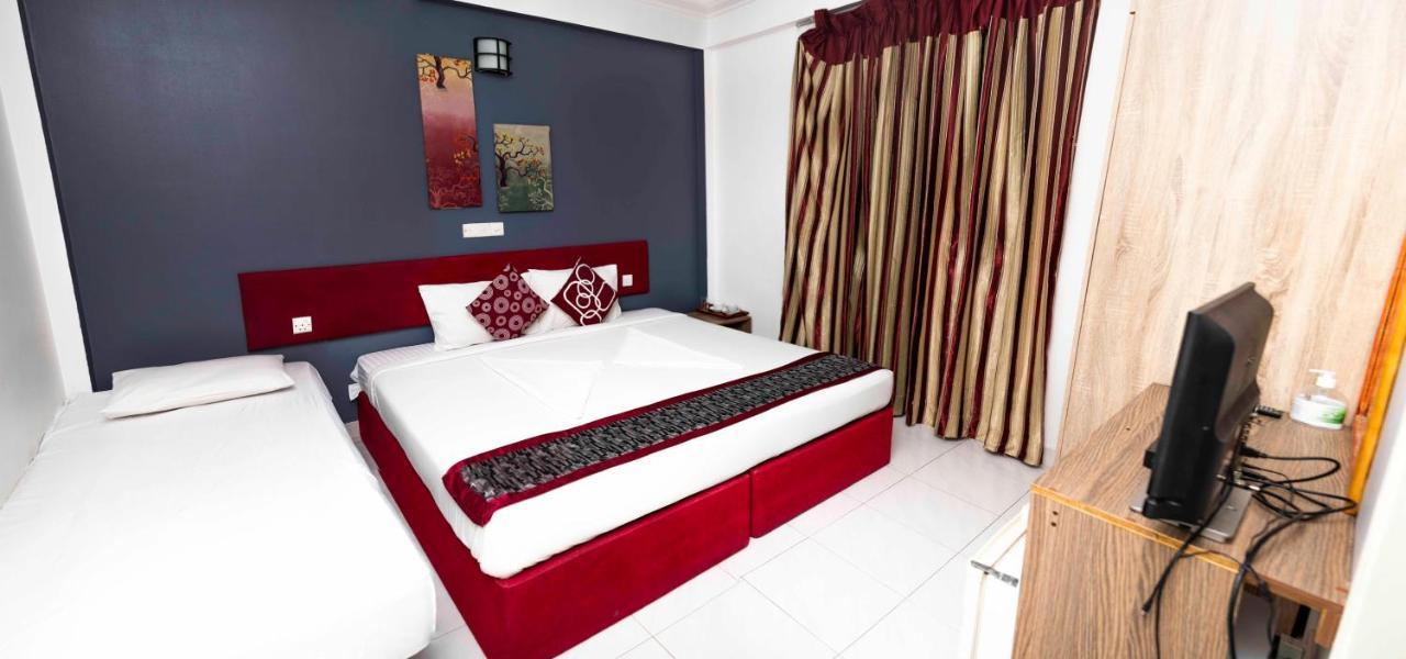 The G Ten Holiday Inn Hulhumale Bagian luar foto